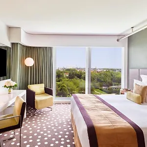 ***** Hotel Barrière France